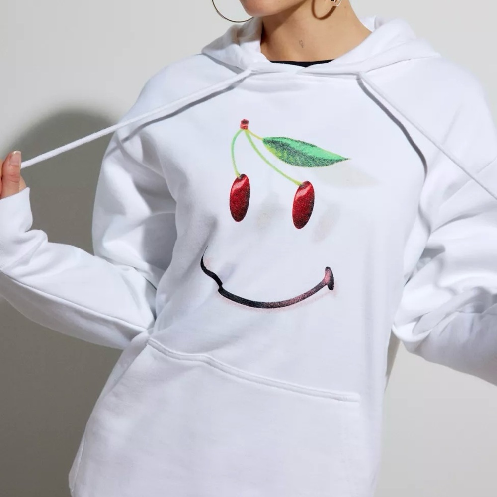 MARKET x Smiley Ripe Cherry Hoodie White Urban Outfitters UO Exclusive NWT